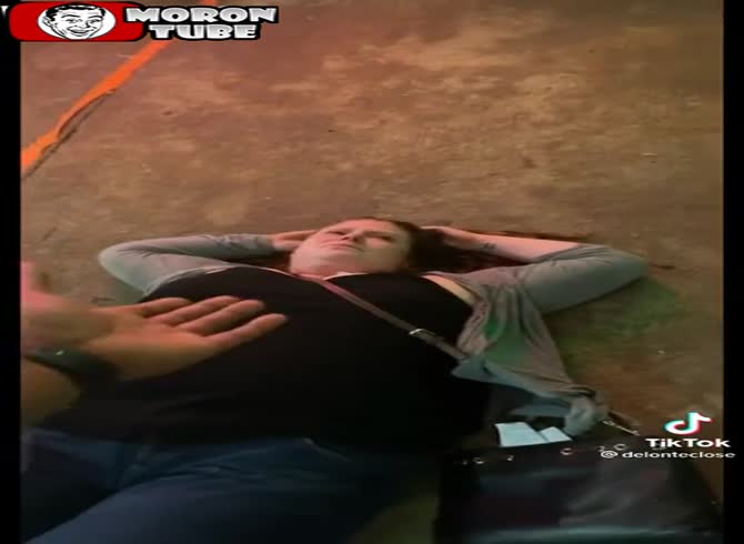 Video :Tinder dates can sometimes end badly!